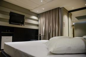 Отель Le Parc Motel  Лажис